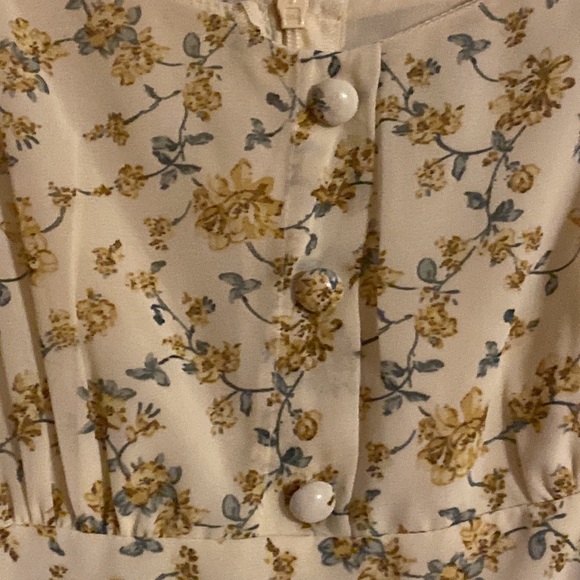 Dress with yellow flowers and smocking .  Never worn. From non smoking home - Picture 5 of 8
